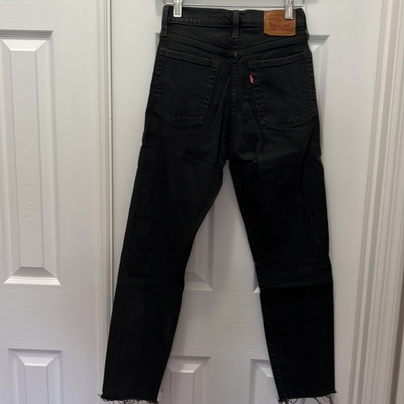Levi’s Wedgie black jeans size 26 - Picture 3 of 4